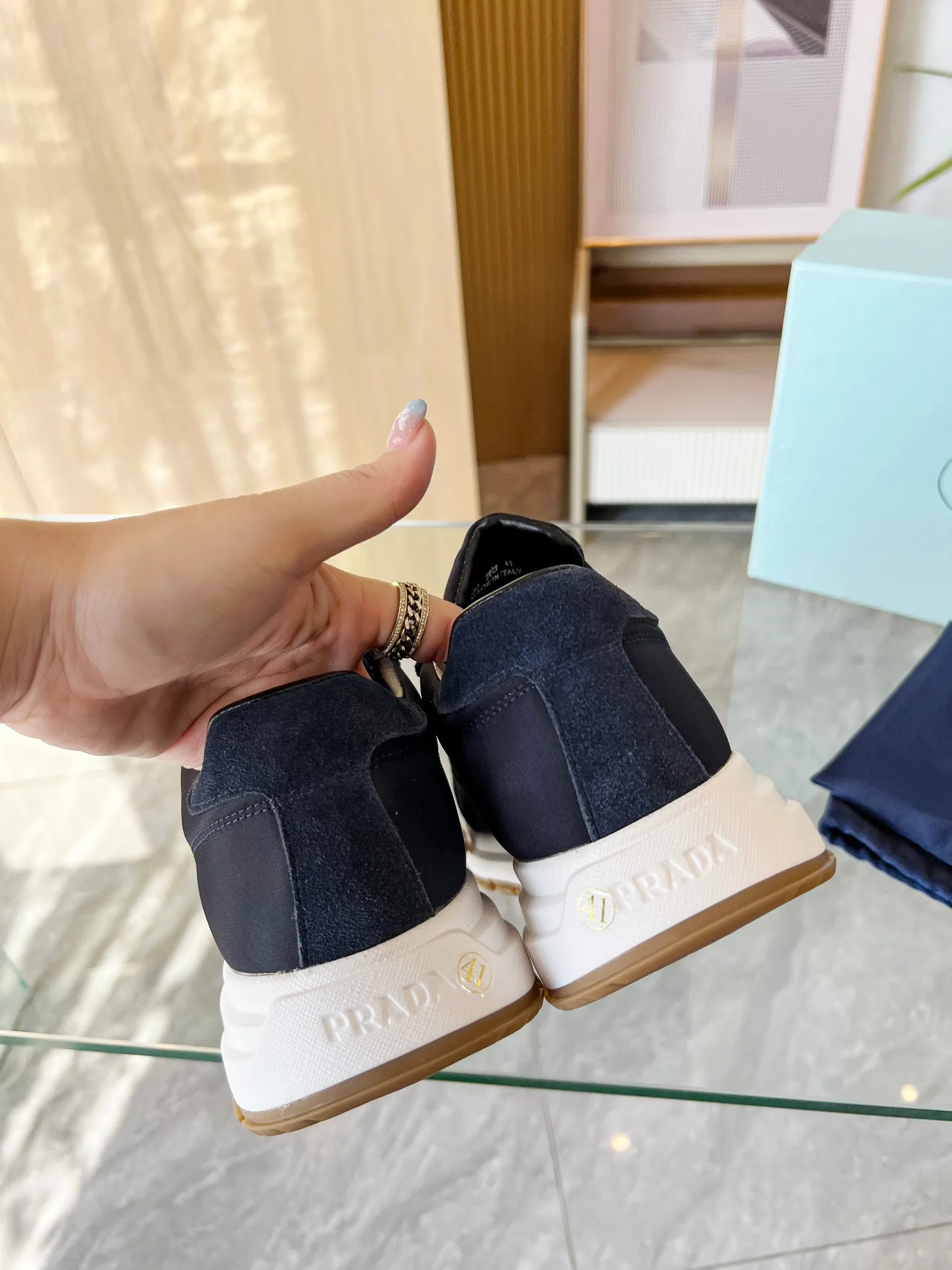 👟👟Ex-factory price 520👟👟 Prada "PRADA.." 2024 explosive model for couples has been shipped. , original version developed 1:1, fabric: waterproof cement nylon cloth, lining: sheepskin, foot weight: sheepskin, 35--46 yards, "34 and 41 yards can be customized without return"